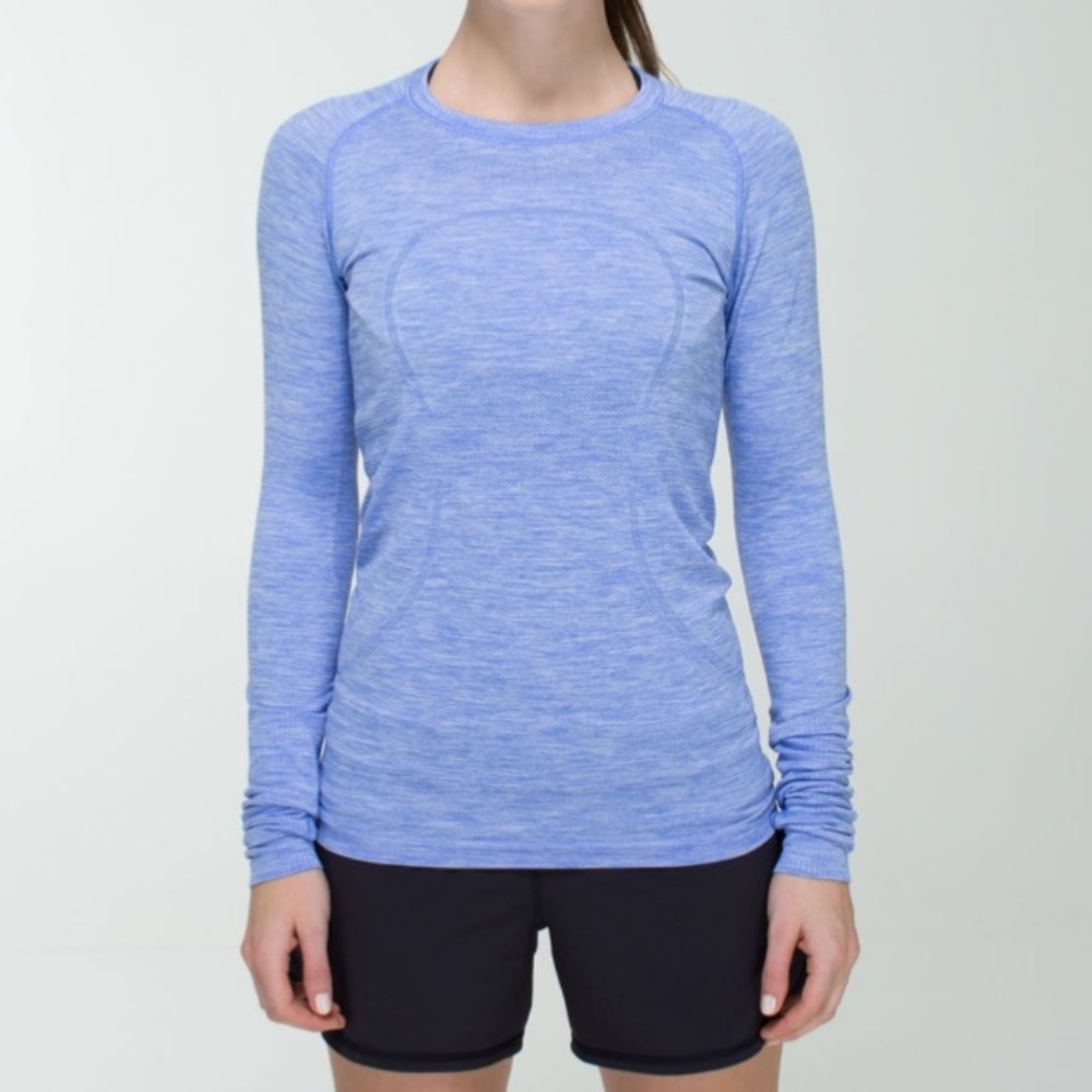 Lululemon Swiftly Tech Long Sleeved Crew in Heathered Lullaby - size 6 - Blue